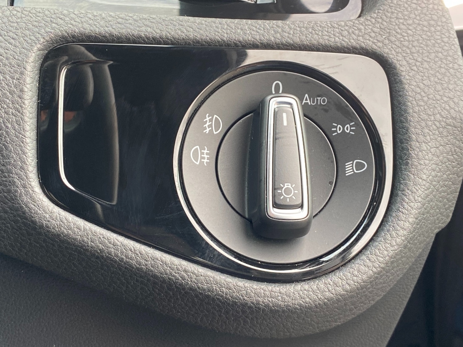 Used Volkswagen Golf 2018 for sale - 76497069: Photo 39