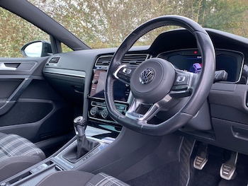 Used Volkswagen Golf 2018 for sale - 76497069: Photo