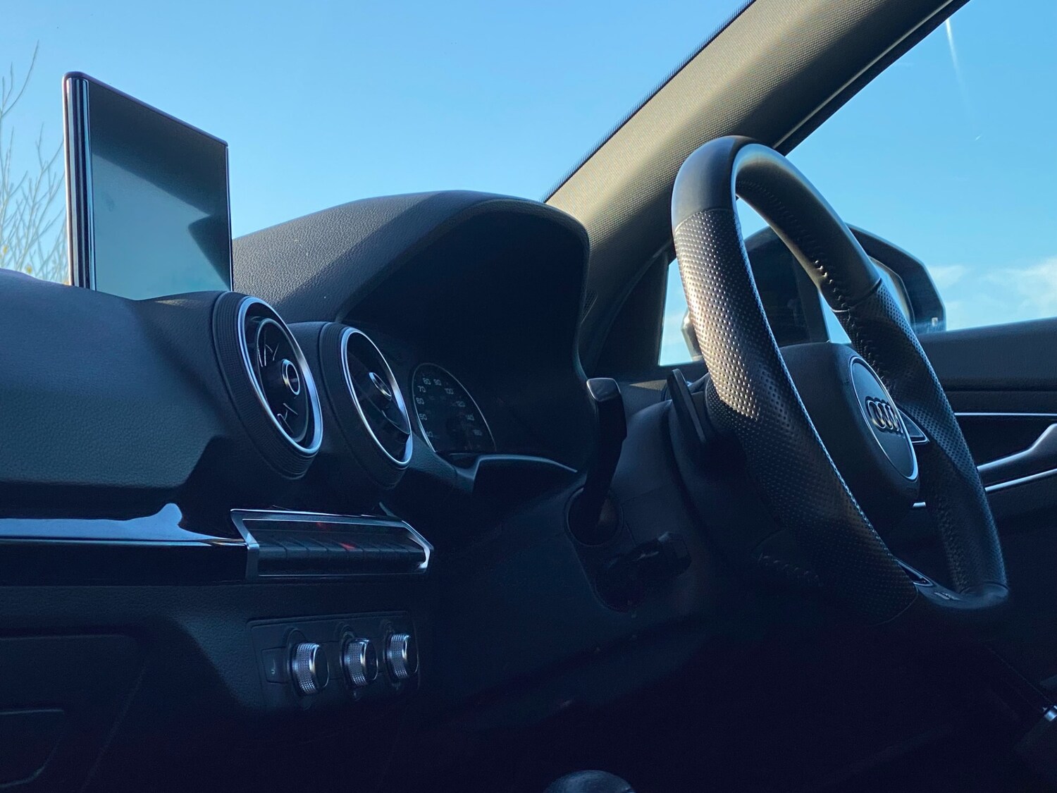 Used Audi Q2 2020 for sale - 76785365: Photo 39