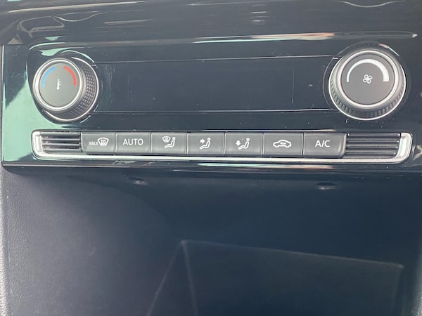 Used Volkswagen Polo 2015 for sale - 76336023: Photo 12