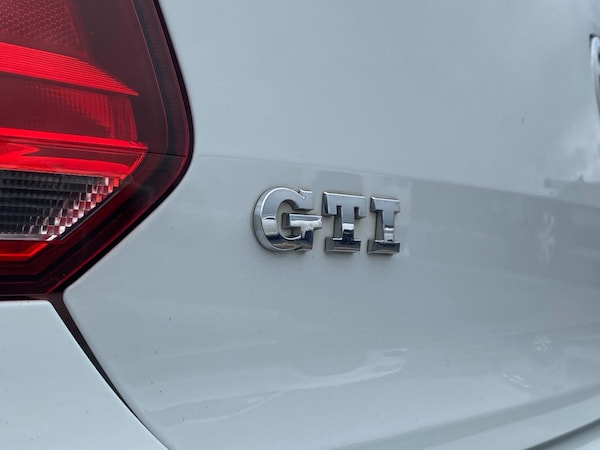 Used Volkswagen Polo 2015 for sale - 76336023: Photo 33