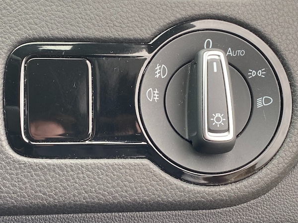 Used Volkswagen Polo 2015 for sale - 76336023: Photo 37