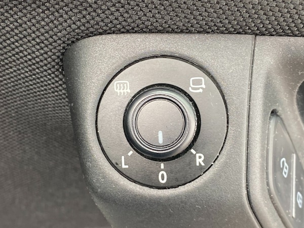 Used Volkswagen Polo 2015 for sale - 76336023: Photo 38