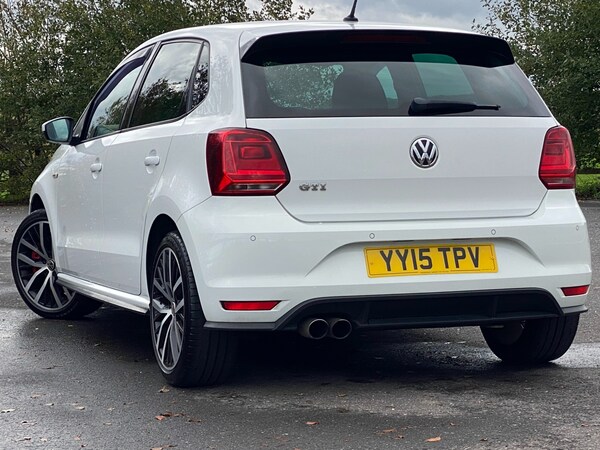 Used Volkswagen Polo 2015 for sale - 76336023: Photo 3