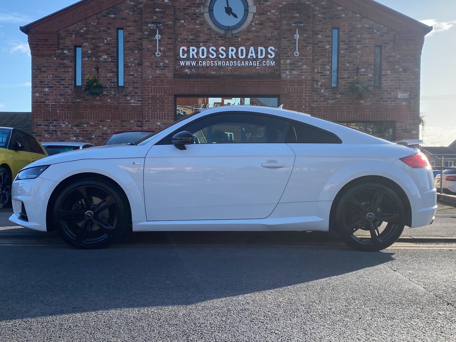 Used Audi TT 2018 for sale - 78057251: Photo 2