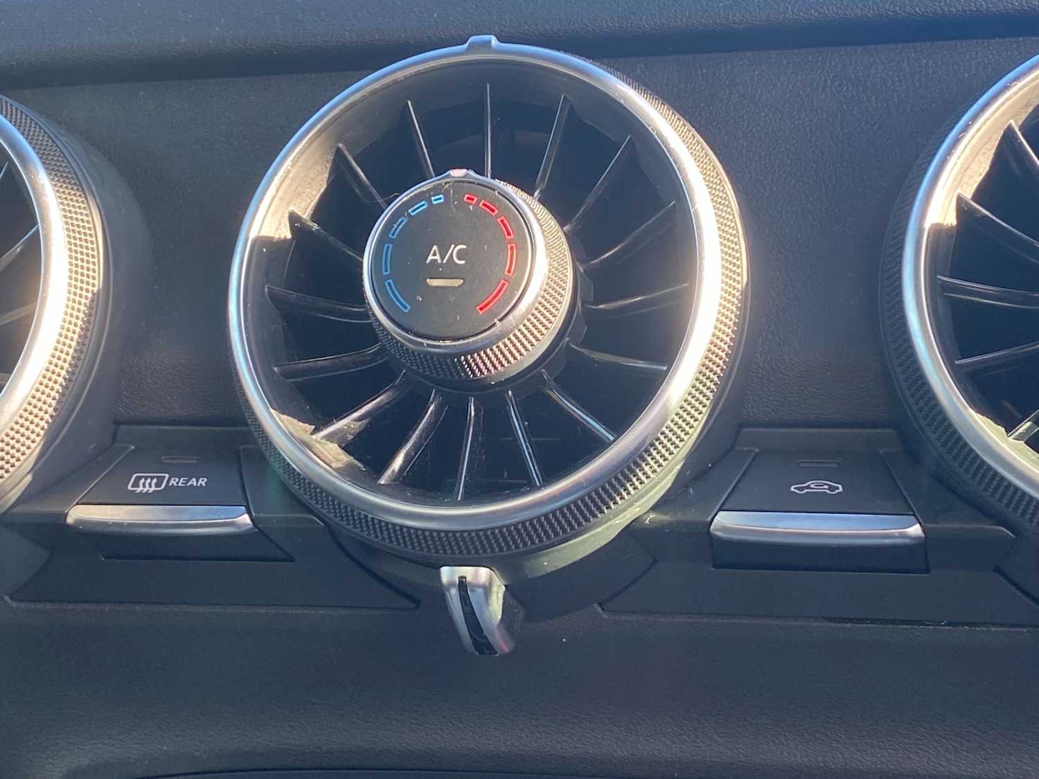 Used Audi TT 2018 for sale - 78057251: Photo 24