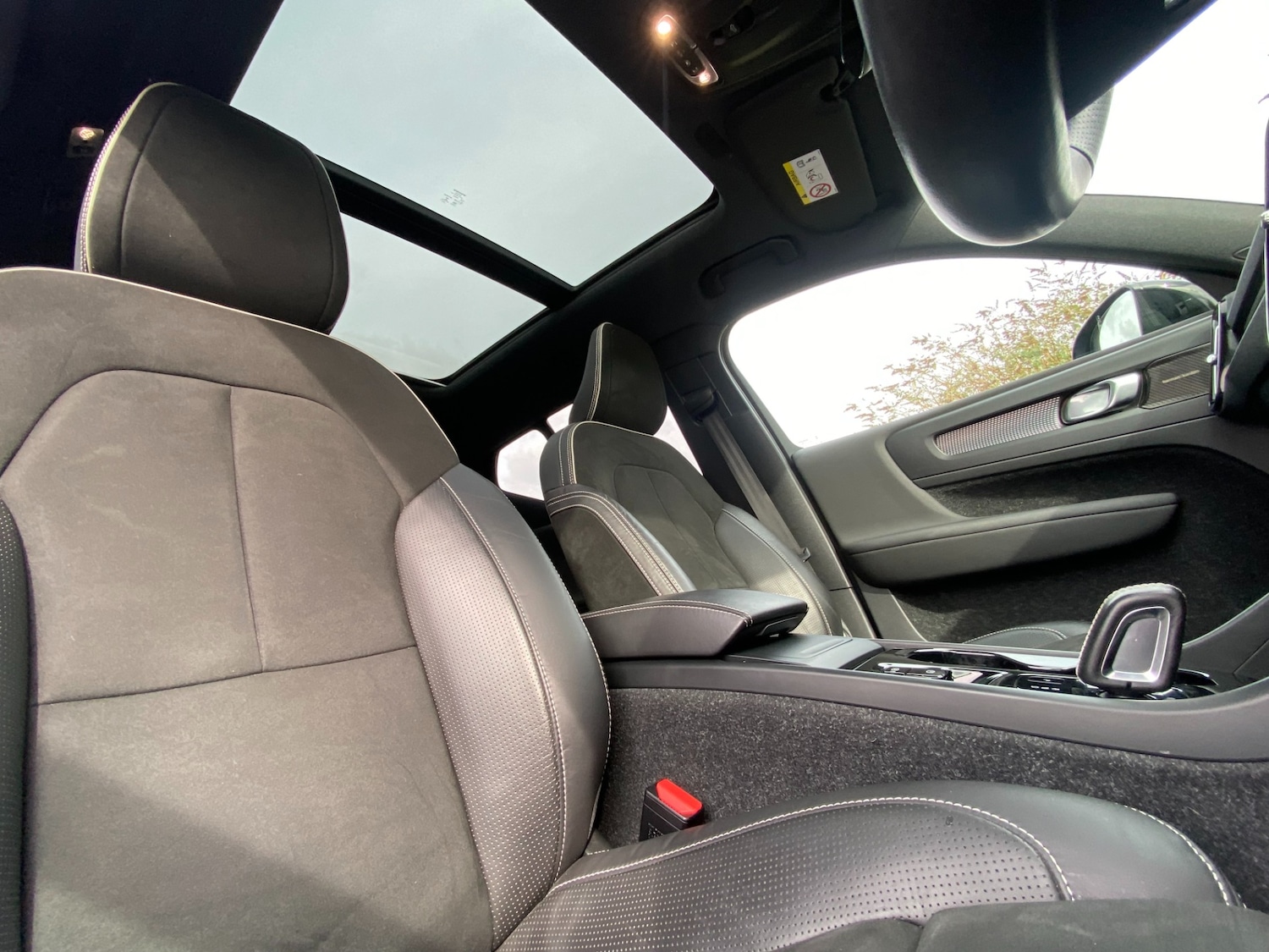 Used Volvo XC40 2020 for sale - 76107631: Photo 24