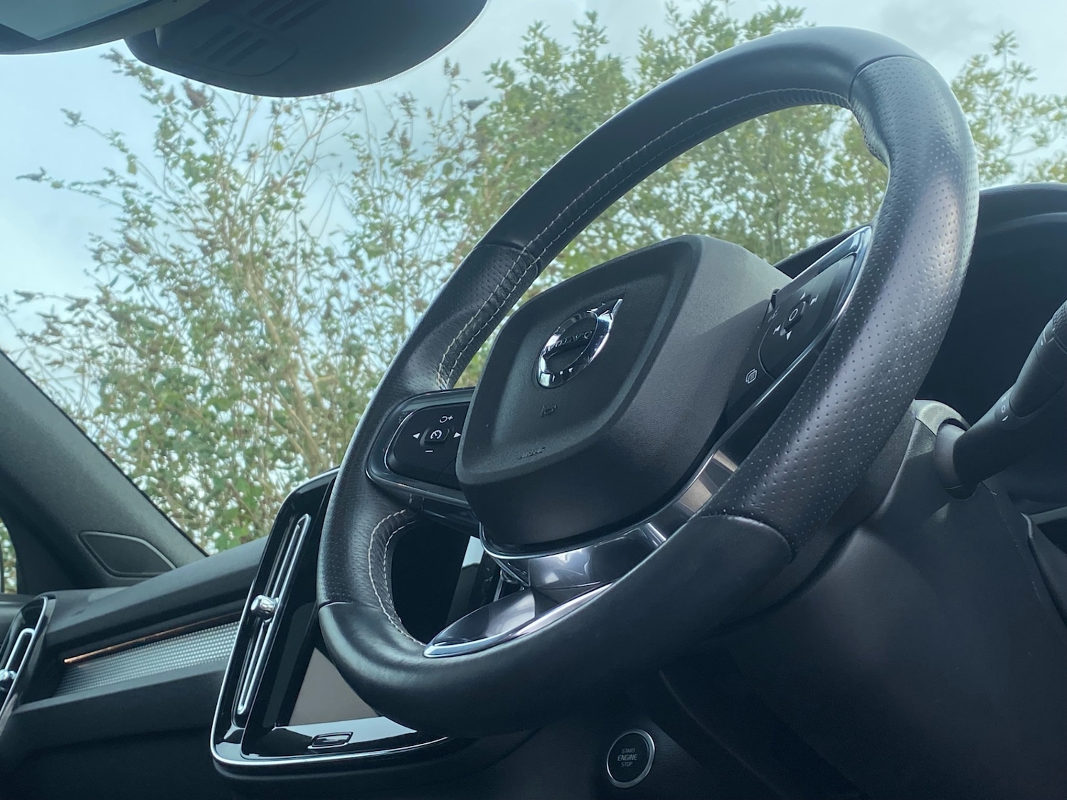 Used Volvo XC40 2020 for sale - 76107631: Photo 42