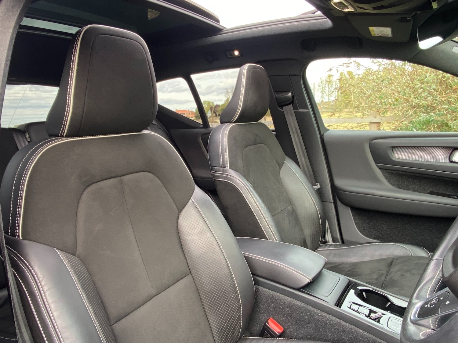 Used Volvo XC40 2020 for sale - 76107631: Photo 47