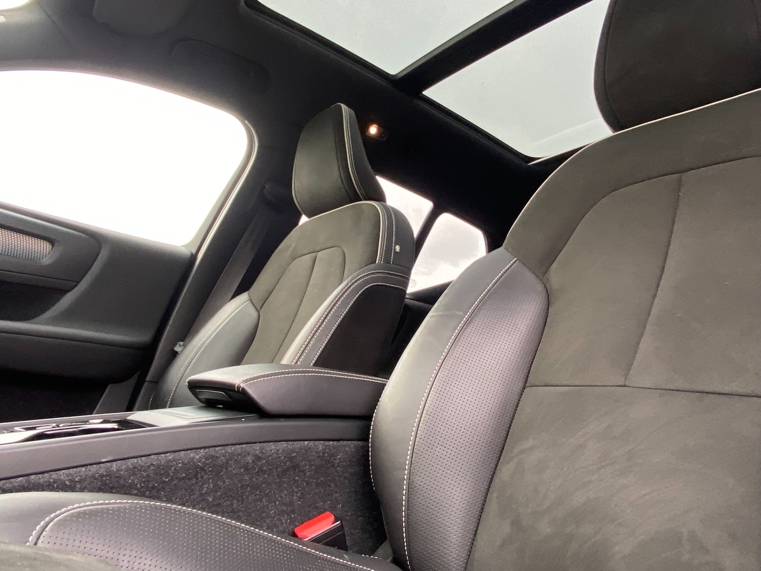 Used Volvo XC40 2020 for sale - 76107631: Photo 5