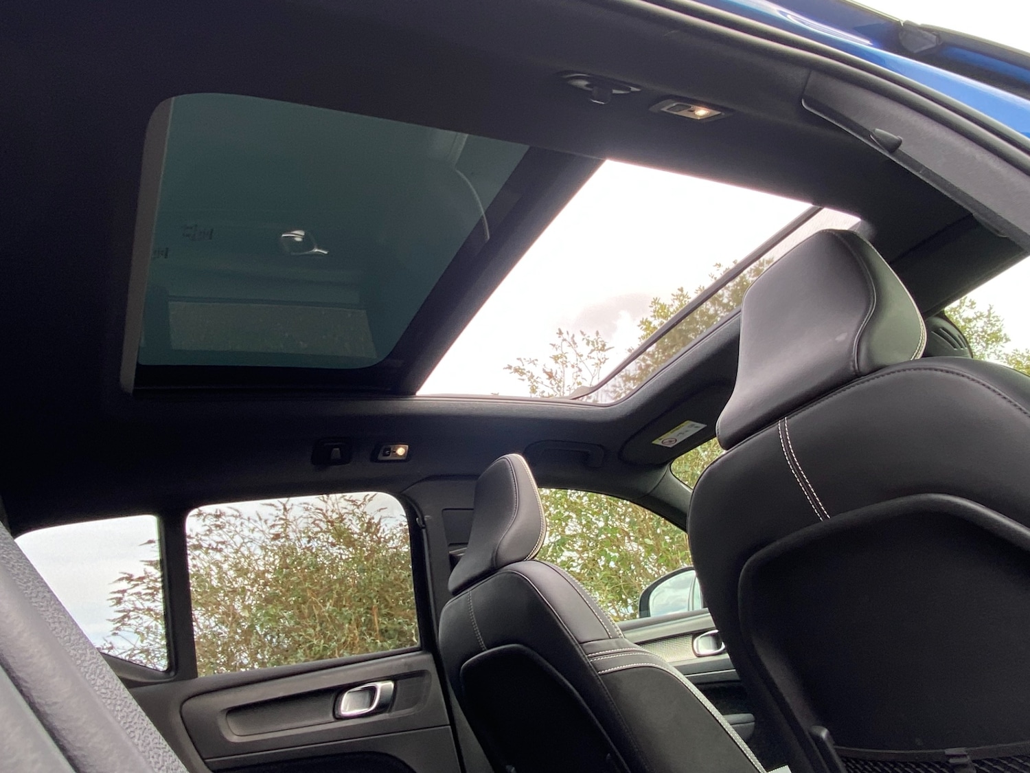 Used Volvo XC40 2020 for sale - 76107631: Photo 6
