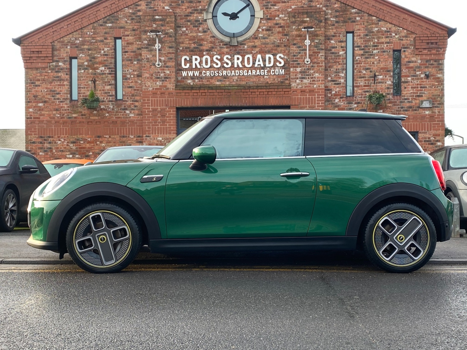 Used MINI Hatch 2022 for sale - 77139260: Photo 2