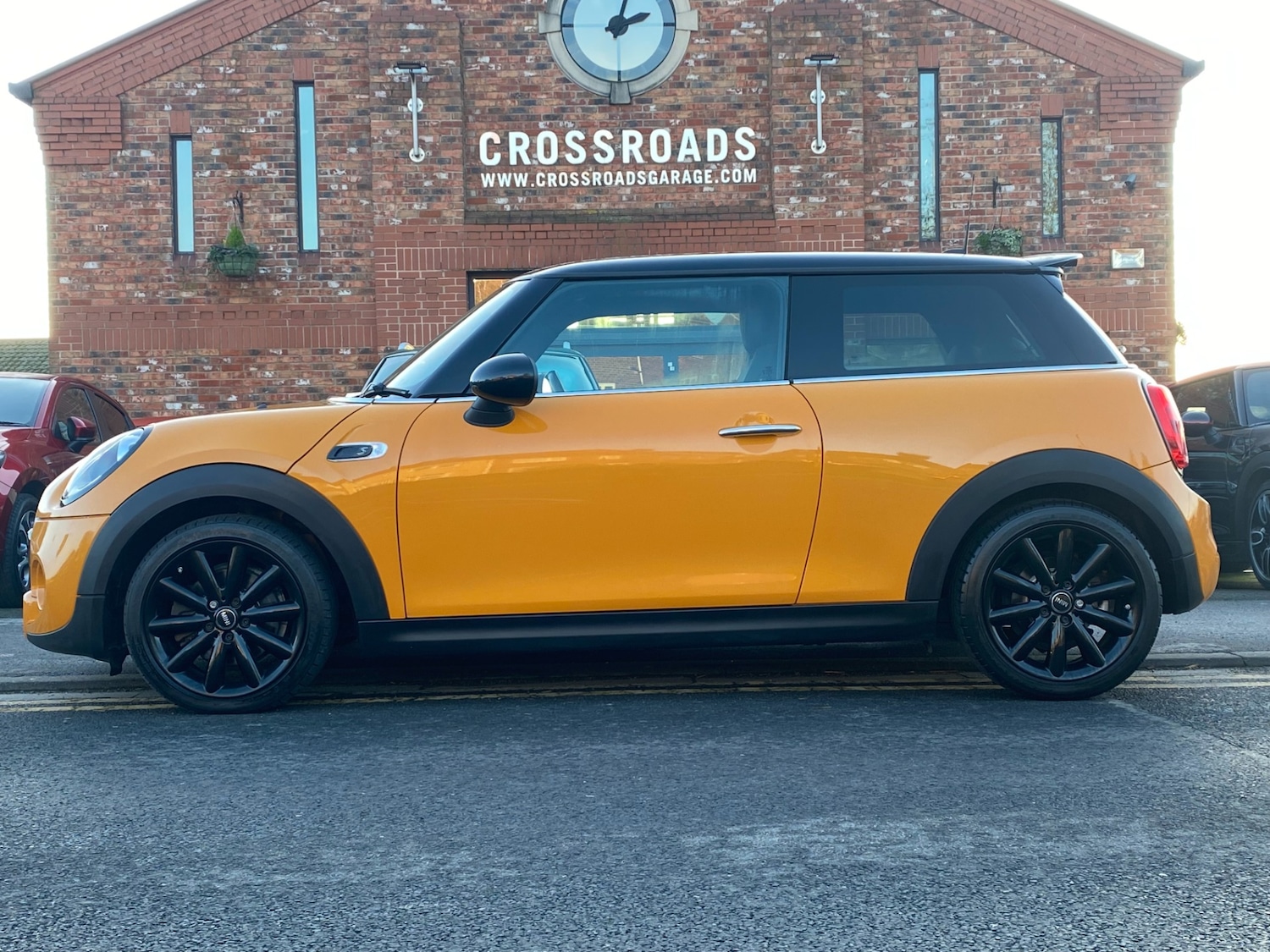 Used MINI Hatch 2015 for sale - 76837595: Photo 2