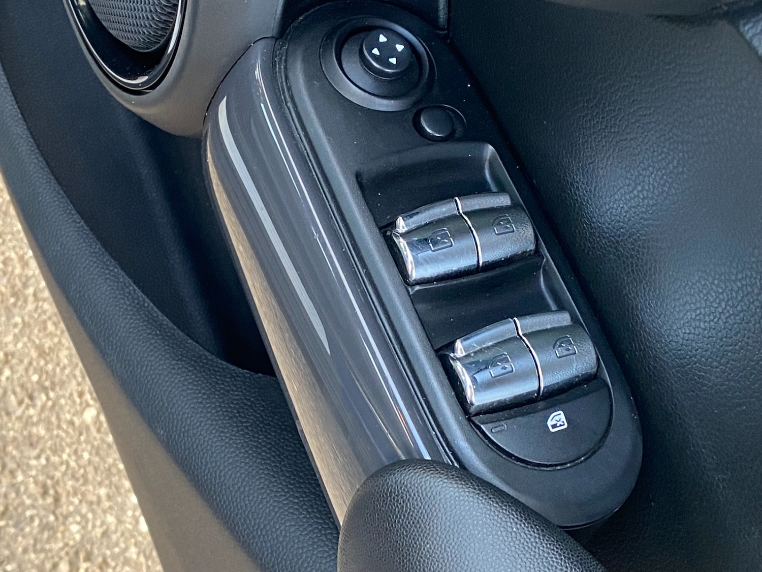 Used MINI Hatch 2016 for sale - 76397237: Photo 28