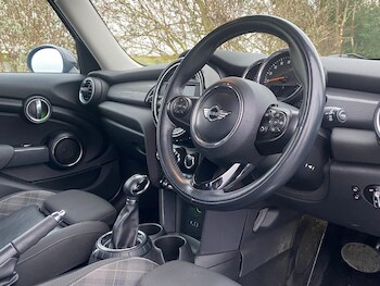 Used MINI Hatch 2015 for sale - 77213801: Photo