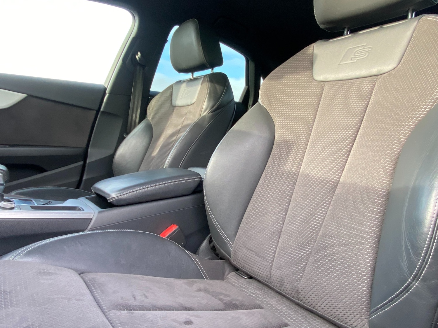 Used Audi A4 2019 for sale - 76643775: Photo 5