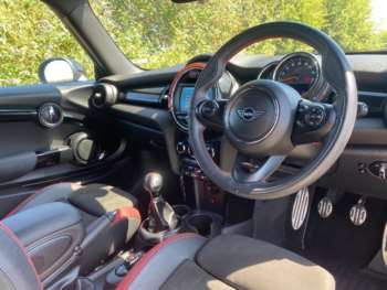 Used MINI Hatch 2019 for sale - 75223302: Photo