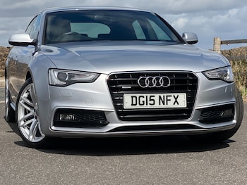 2015 (15) - 2.0 TDI 177 Quattro S-Line 5dr - Sat Nav & Heated Seats & Parking Sensors
