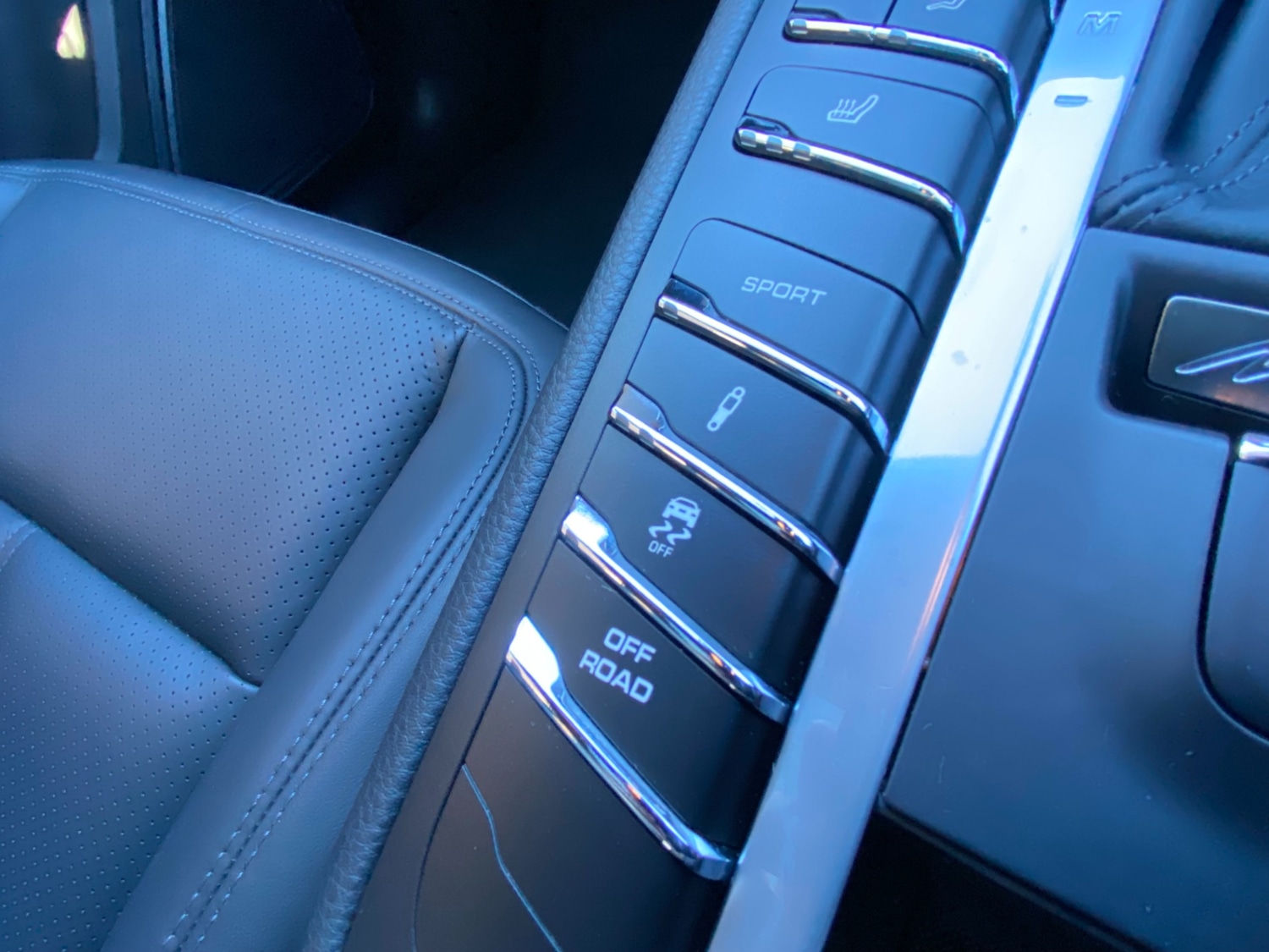 Used Porsche Macan 2020 for sale - 76800773: Photo 27