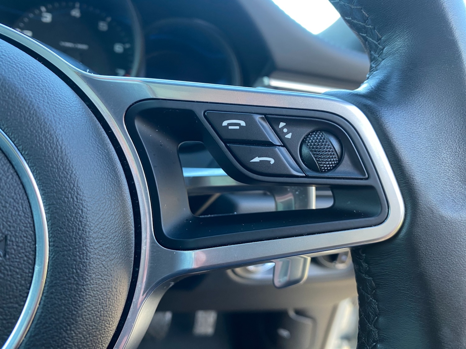 Used Porsche Macan 2020 for sale - 76800773: Photo 31