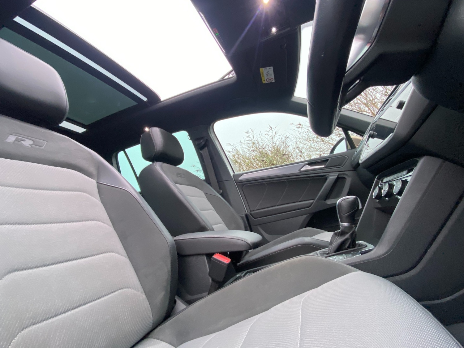 Used Volkswagen Tiguan 2018 for sale - 77395366: Photo 24