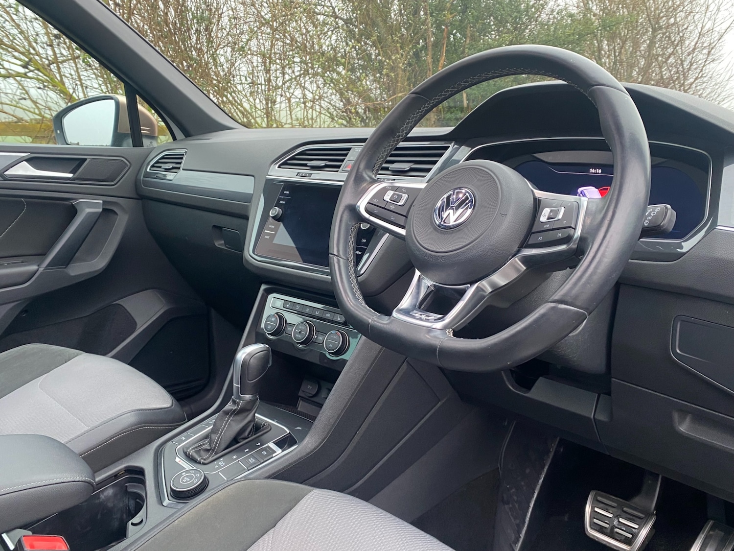 Used Volkswagen Tiguan 2018 for sale - 77395366: Photo 4
