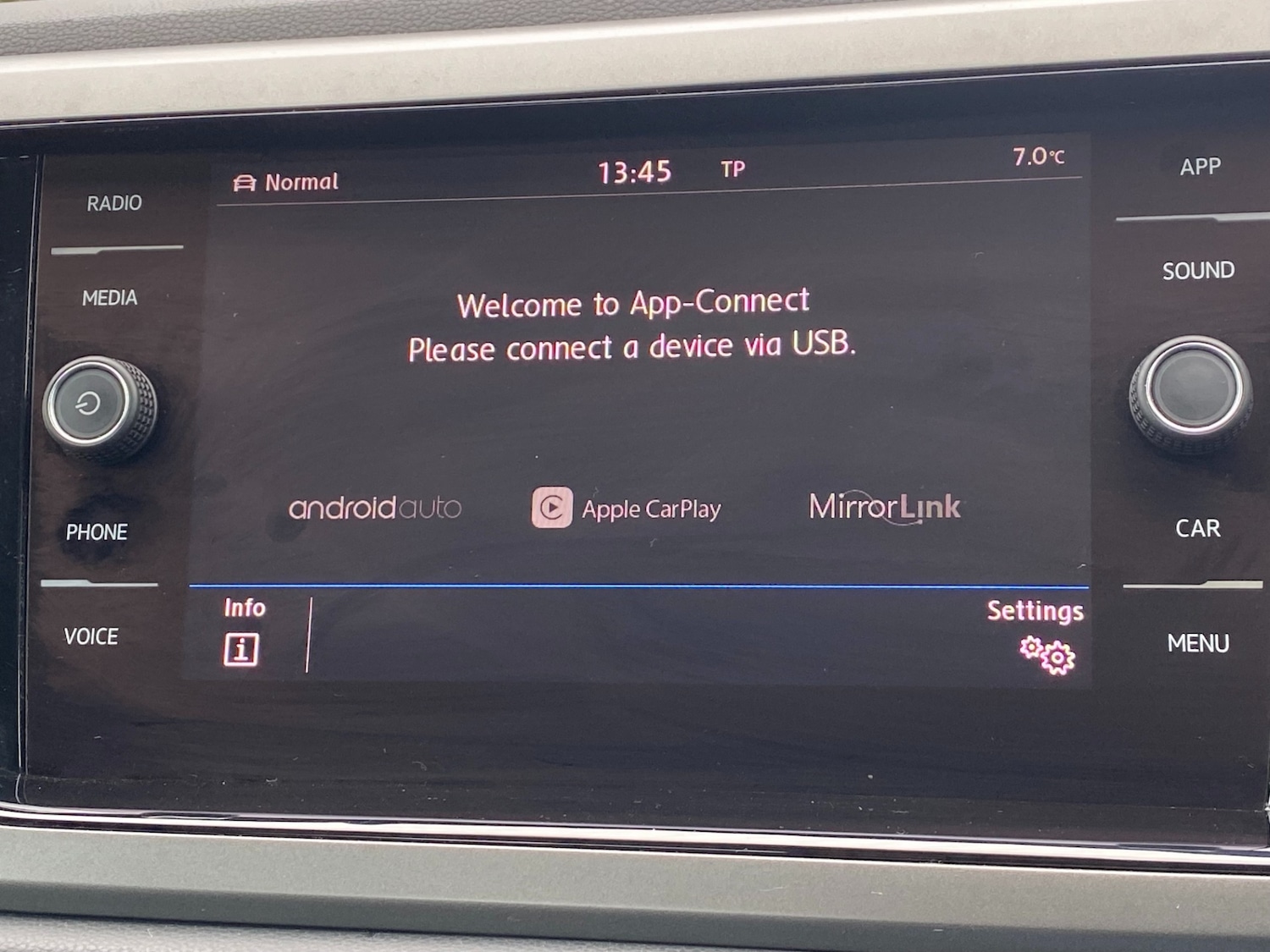 Used Volkswagen Polo 2018 for sale - 77704334: Photo 25