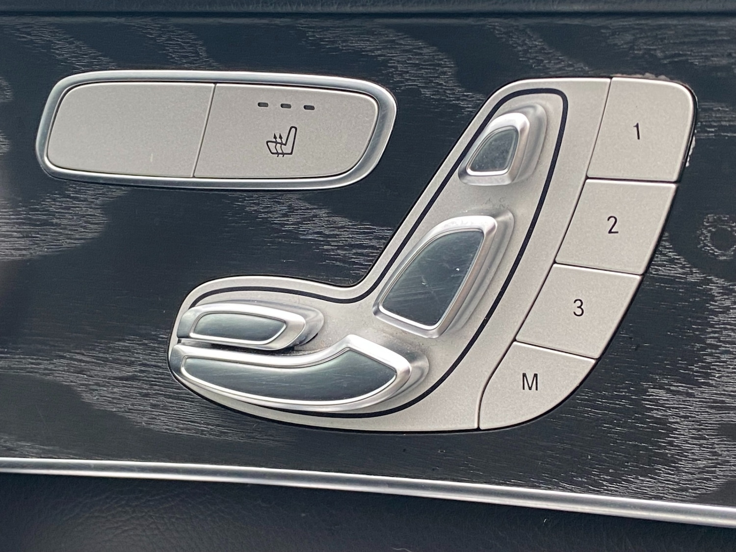 Used Mercedes-Benz GLC 2018 for sale - 77781568: Photo 15