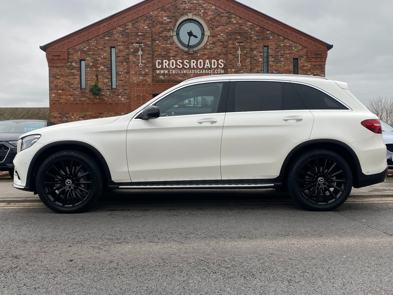 Used Mercedes-Benz GLC 2018 for sale - 77781568: Photo 2