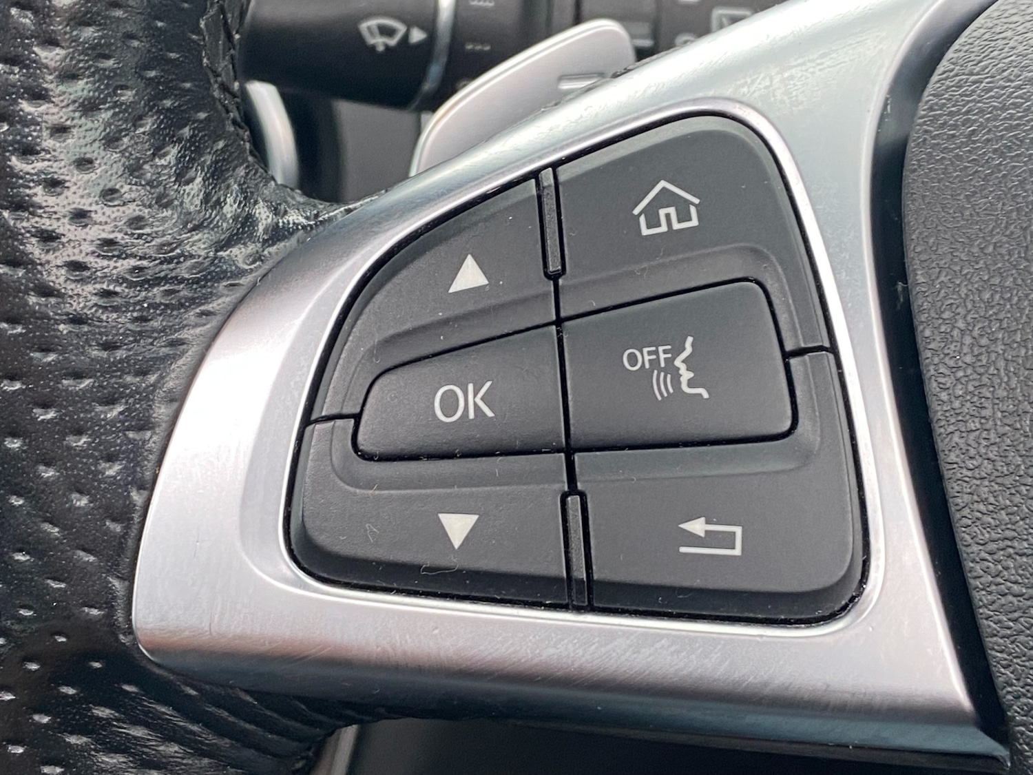 Used Mercedes-Benz GLC 2018 for sale - 77781568: Photo 30