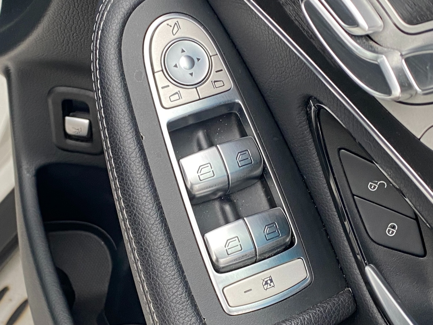 Used Mercedes-Benz GLC 2018 for sale - 77781568: Photo 42