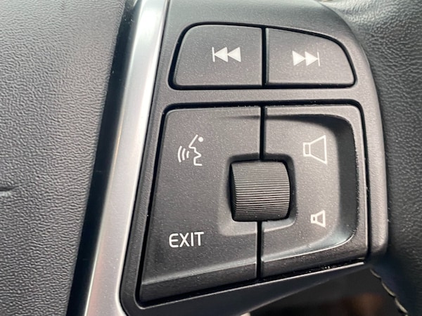 Used Volvo V40 2019 for sale - 76305829: Photo 27