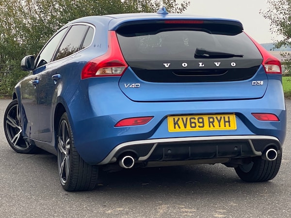 Used Volvo V40 2019 for sale - 76305829: Photo 3