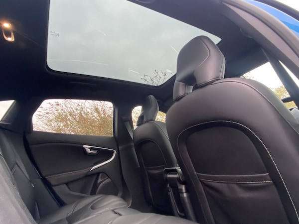 Used Volvo V40 2019 for sale - 76305829: Photo 6