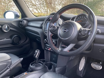 Used MINI Hatch 2020 for sale - 77201509: Photo