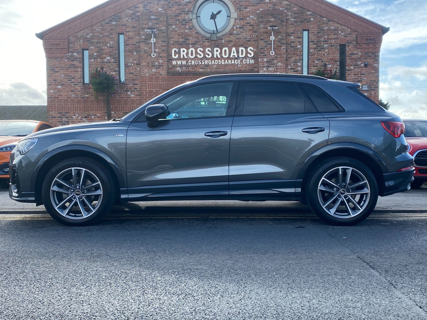 Used Audi Q3 2022 for sale - 76174290: Photo 2