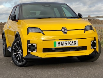 2025 (15) - 110kW Iconic Five Comfort Range 52kWh Auto - Huge Spec & Highly Desirable 5-Door