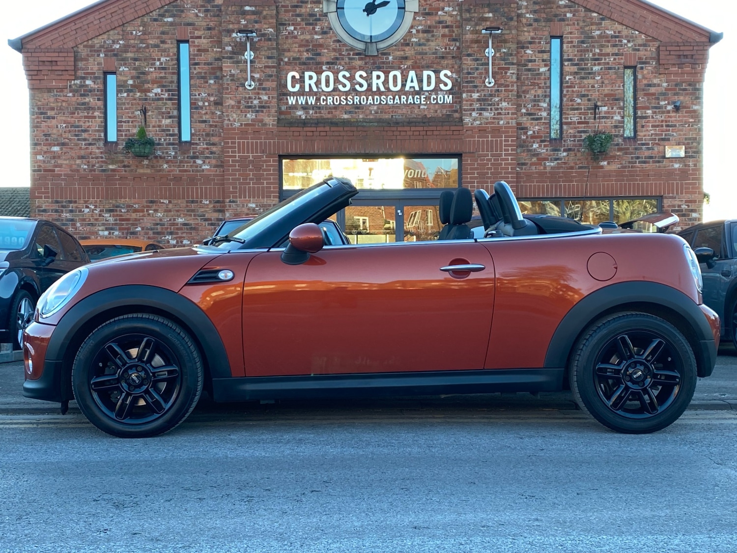 Used MINI Roadster 2014 for sale - 77100475: Photo 2