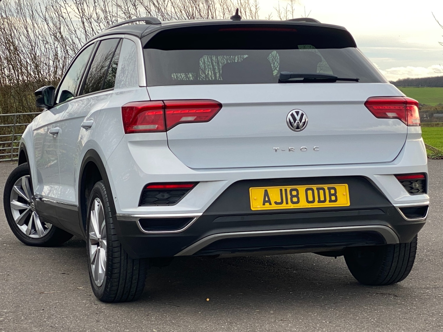 Used Volkswagen T-Roc 2018 for sale - 77632613: Photo 3