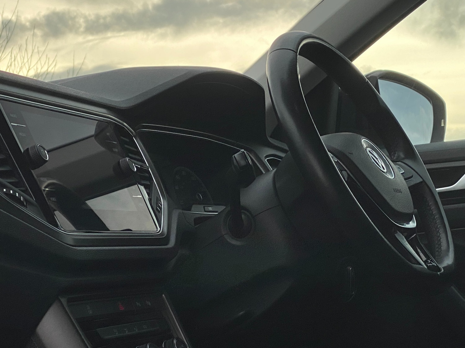 Used Volkswagen T-Roc 2018 for sale - 77632613: Photo 37