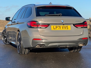 Used BMW 5 Series 2022 for sale - 77008909: Photo