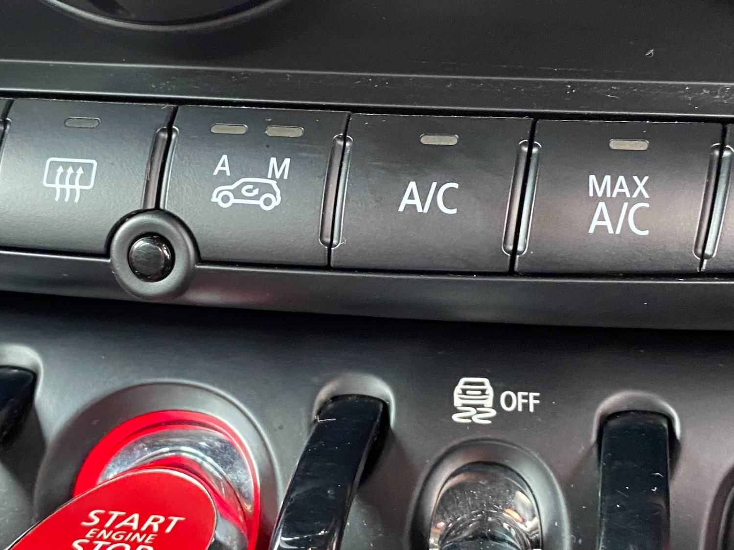 Used MINI Hatch 2015 for sale - 76933320: Photo 33