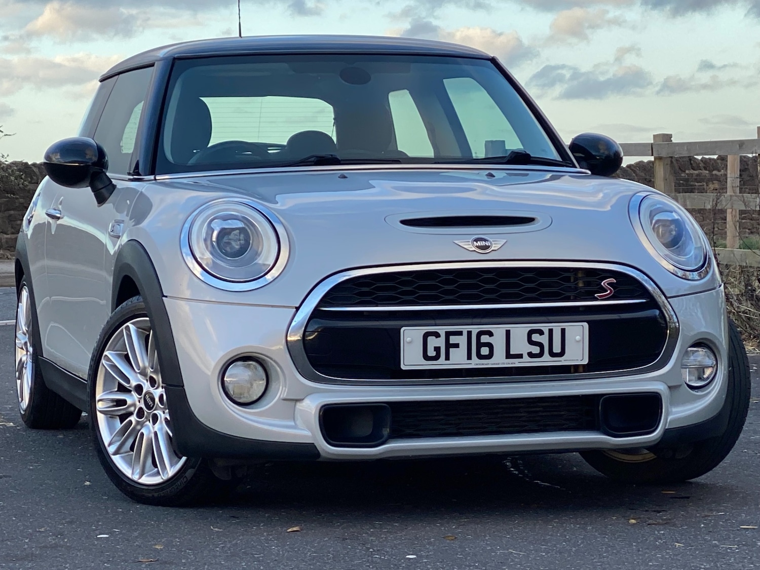 Used MINI Hatch 2016 for sale - 76897854: Photo 1