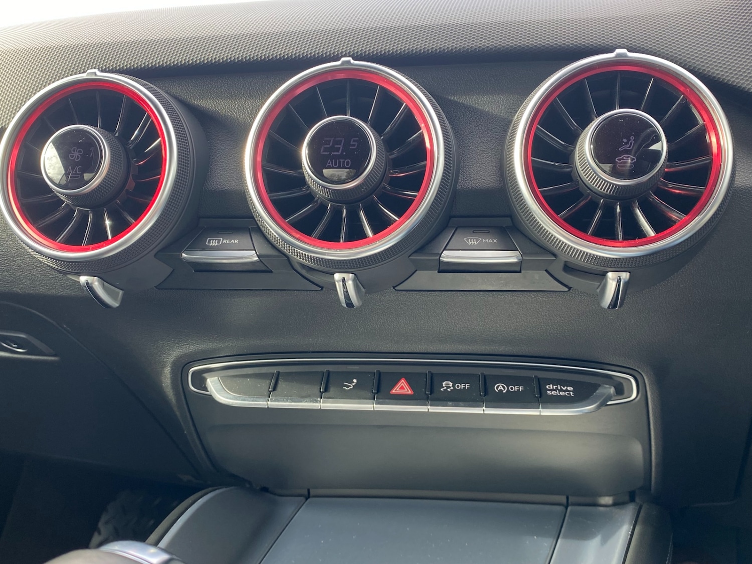 Used Audi TTS 2016 for sale - 76455653: Photo 15