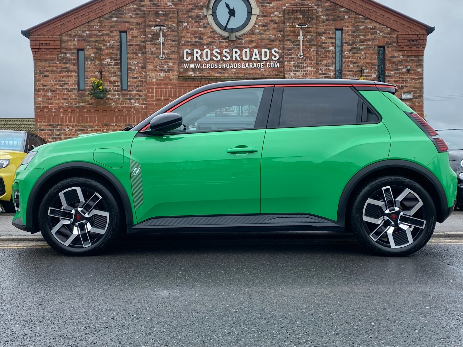 Used Renault 5 2025 for sale - 78046043: Photo 2