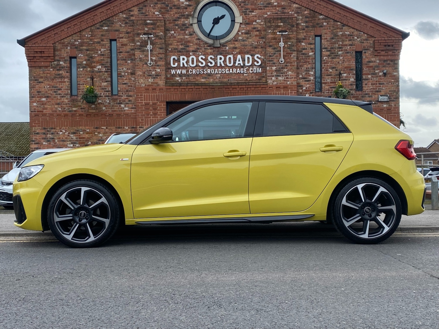 Used Audi A1 2023 for sale - 77906848: Photo 2