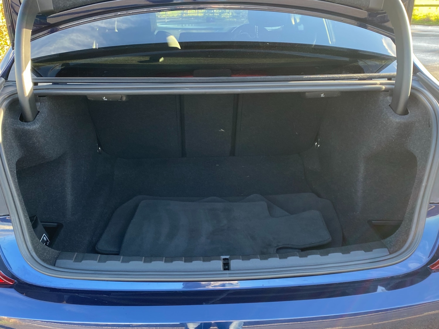 Used BMW 3 Series 2019 for sale - 76511127: Photo 43