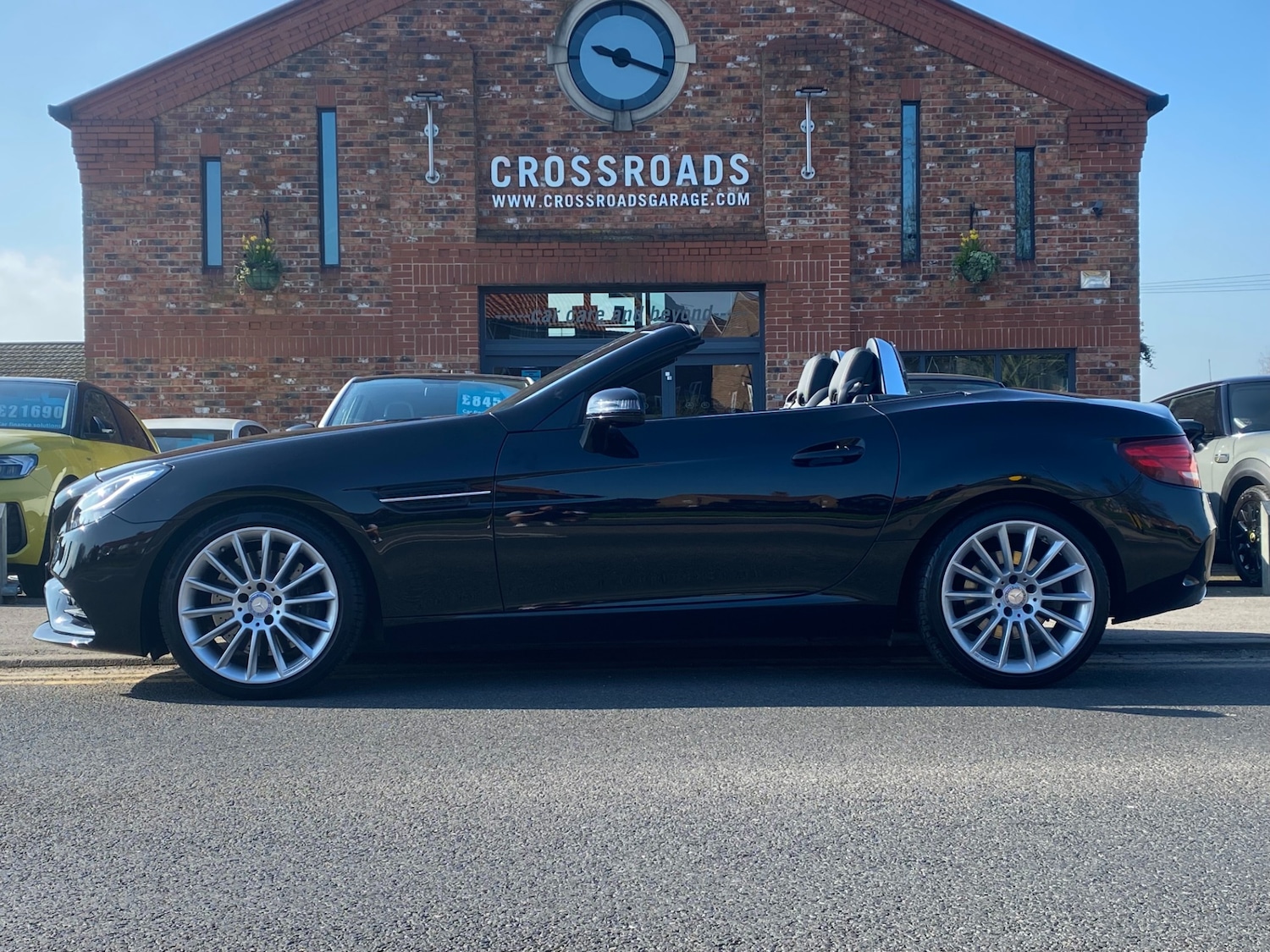 Used Mercedes-Benz SLC 2017 for sale - 77954503: Photo 2