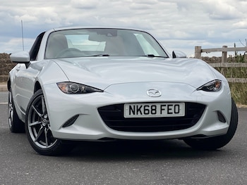 2018 (68) - 2.0 Sport Nav 2dr - BOSE Audio & Sat Nav & Heated Seats