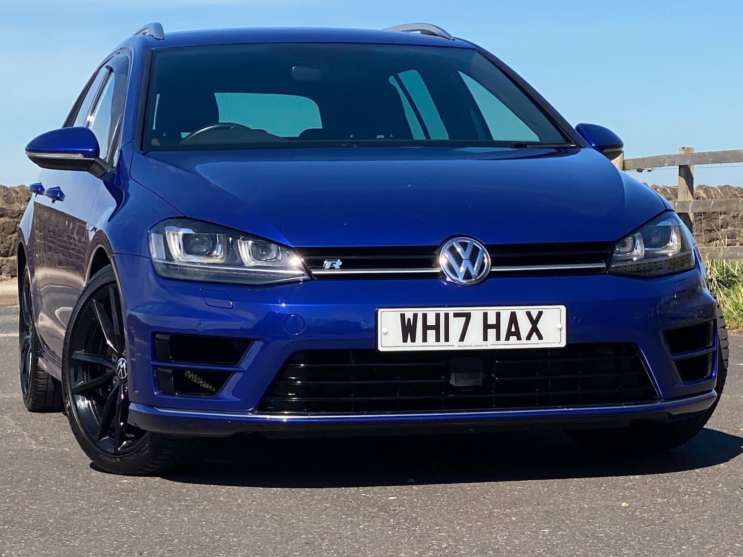 Used Volkswagen Golf 2017 for sale - 78169405: Photo 1